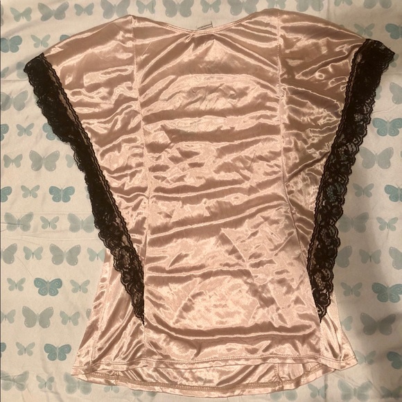 Sheer and lace top - Picture 3 of 3